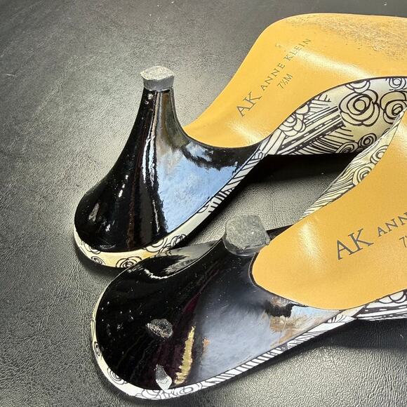 Anne Klein y2k 90s Black White Abstract Roses Open Toe Kitten Heels 7.5 - Picture 6 of 9